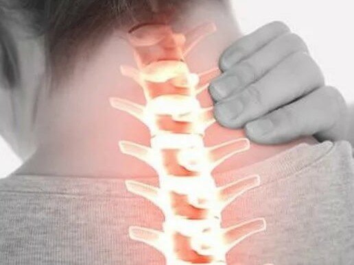 Болит шея ближе к голове с правой стороны