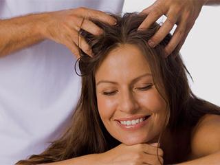 почему болит кожа головы когда шевелишь волосы