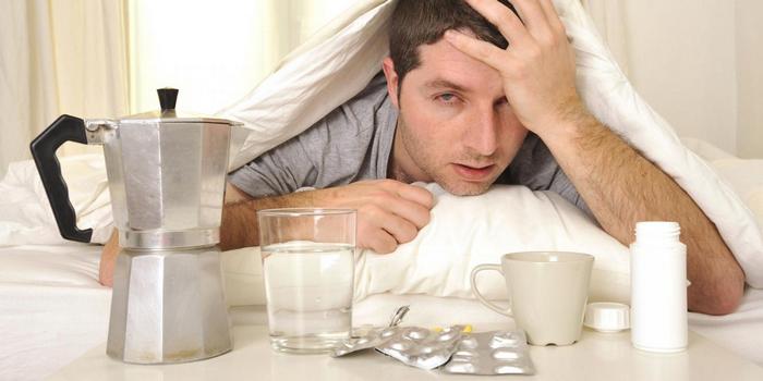 Решая, какую таблетку выпить от боли в голове, необходимо разбираться в особенностях их воздействия на организм болит голова с похмелья какую таблетку выпить