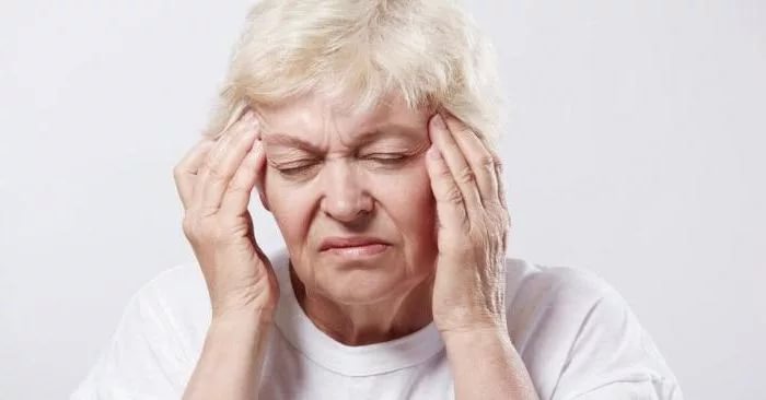 От чего кружится голова и болит сердце