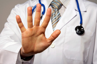 Болит внизу спины с правой стороны спины